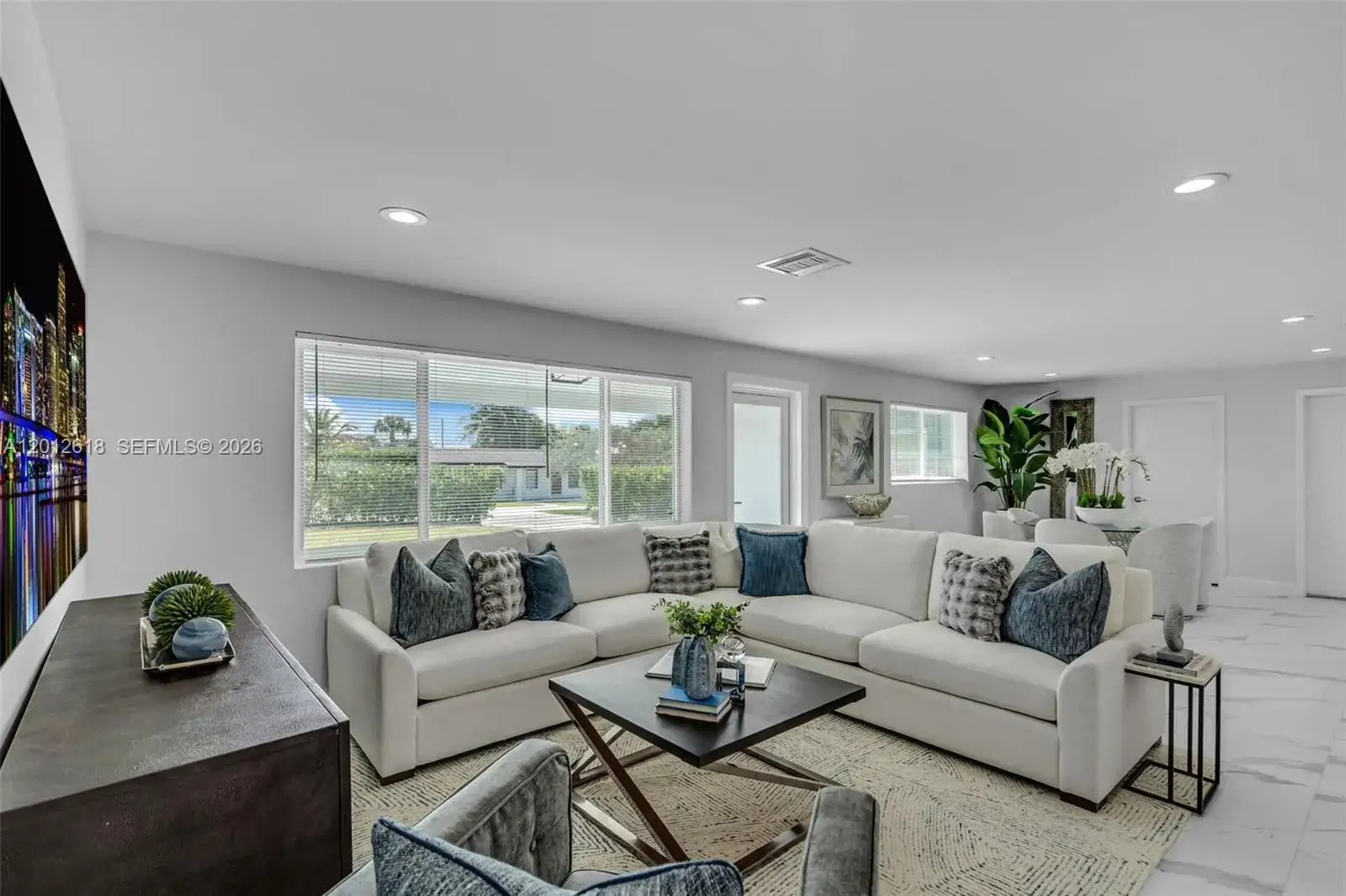 4 bedroom 2 bath Residential for sale at 465 NW 11th St, Boca Raton FL 33432