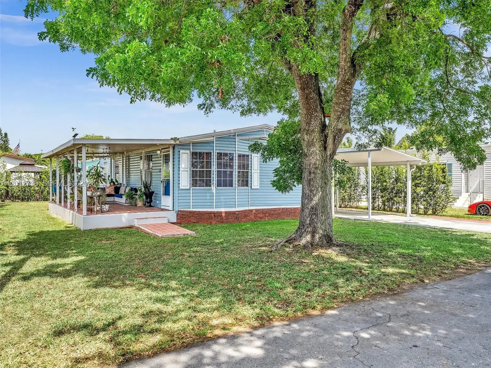 2 bedroom 2 bath Residential for sale at 19800 SW 180th Ave #80, Miami FL 33187