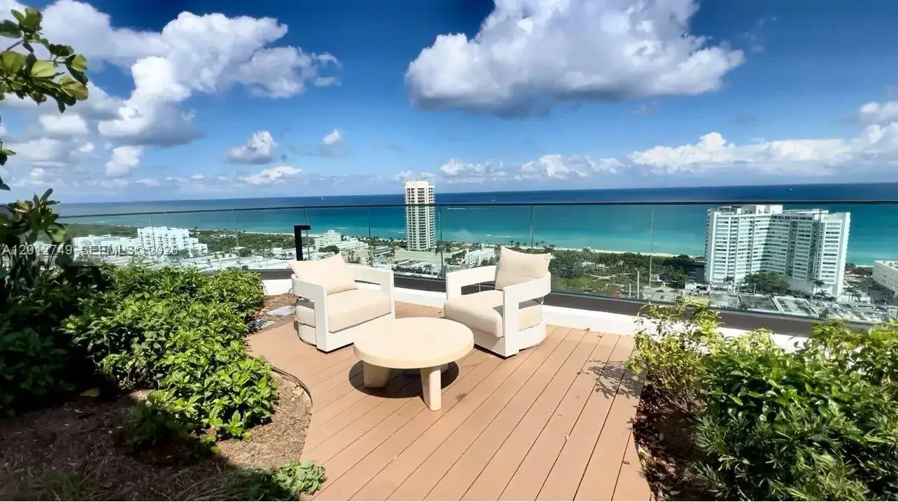 1 bedroom 1 bath Residential Lease for rent at 580 72nd St # 1111, Miami Beach FL 33141