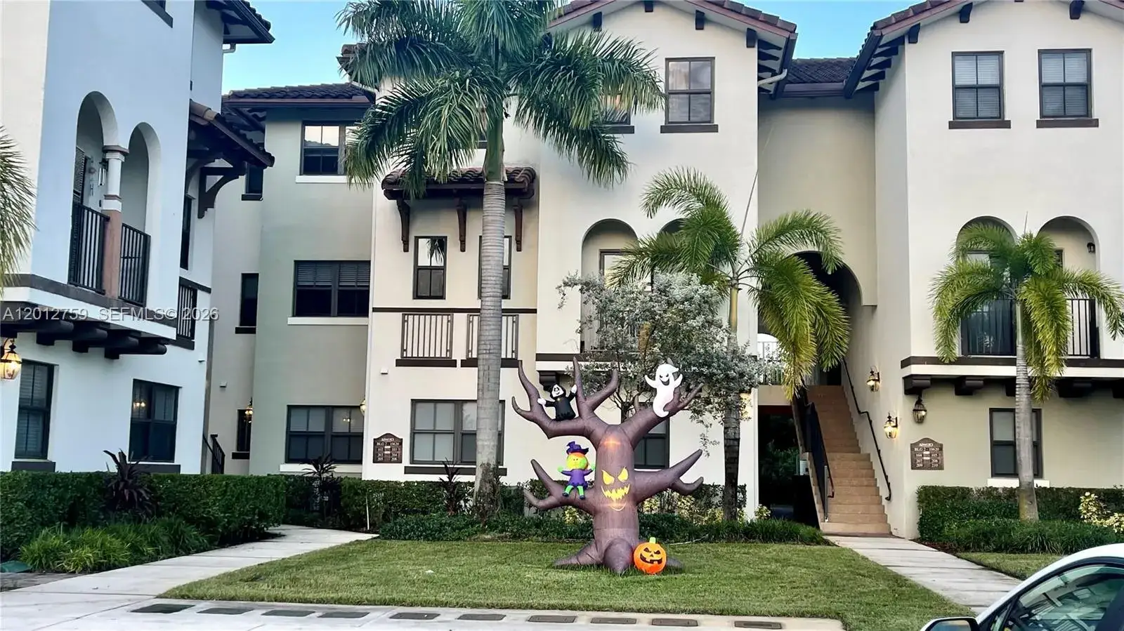2 bedroom 2 bath Residential for sale at 10620 NW 88th St # 205, Doral FL 33178