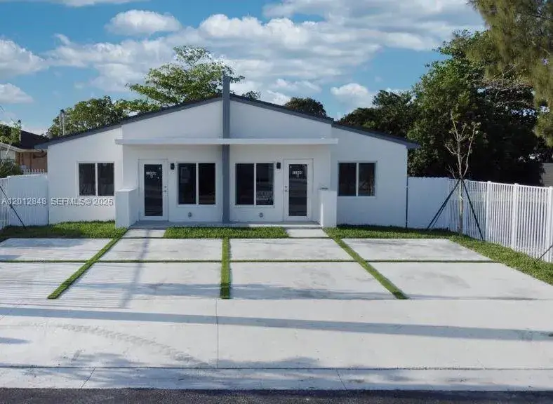 3 bedroom 2 bath Residential Lease for rent at 12060 SW 216 th # A, Miami FL 33170