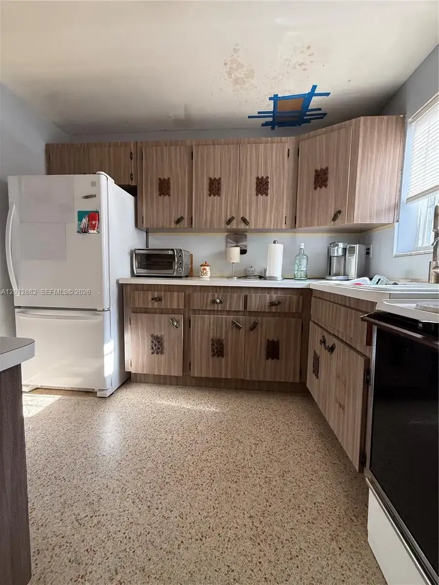 3 bedroom 2 bath Residential for sale at 399 W 12th St, Hialeah FL 33010
