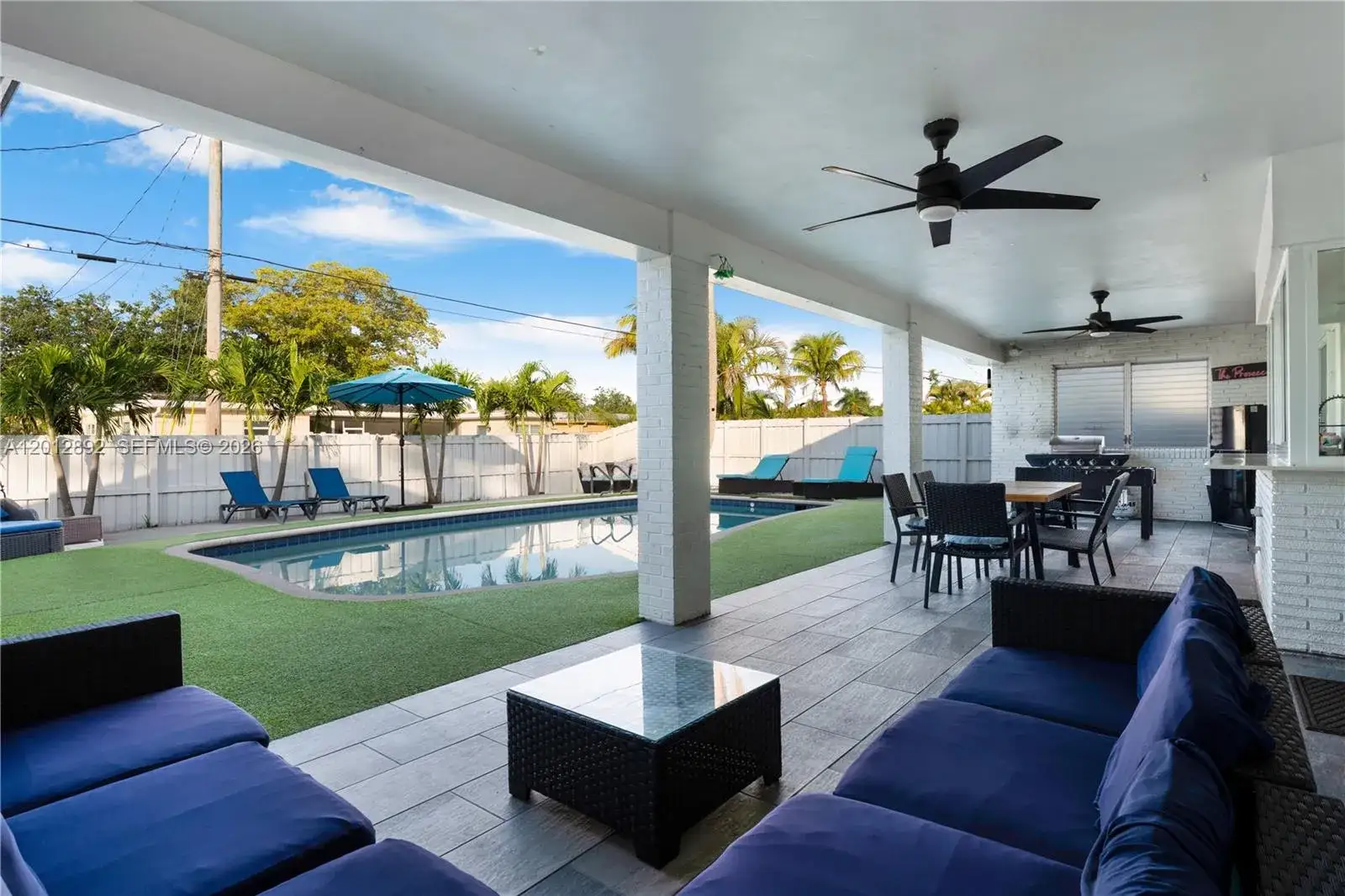 3 bedroom 2 bath Residential Lease for rent at 632 S Crescent Dr, Hollywood FL 33021