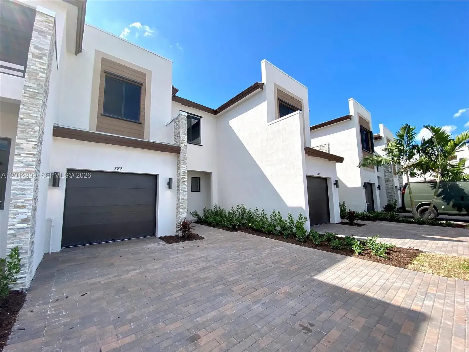 3 bedroom 2 bath Residential for sale at 788 NE 208 Lane, Miami Gardens FL 33179