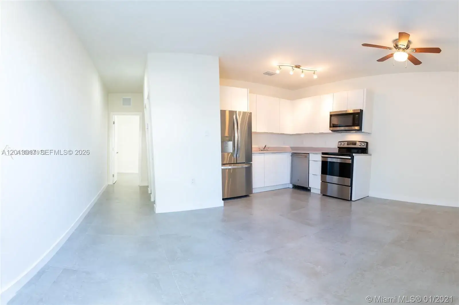 1 bedroom 1 bath Residential Lease for rent at 120 NE 71st St # 3, Miami FL 33138