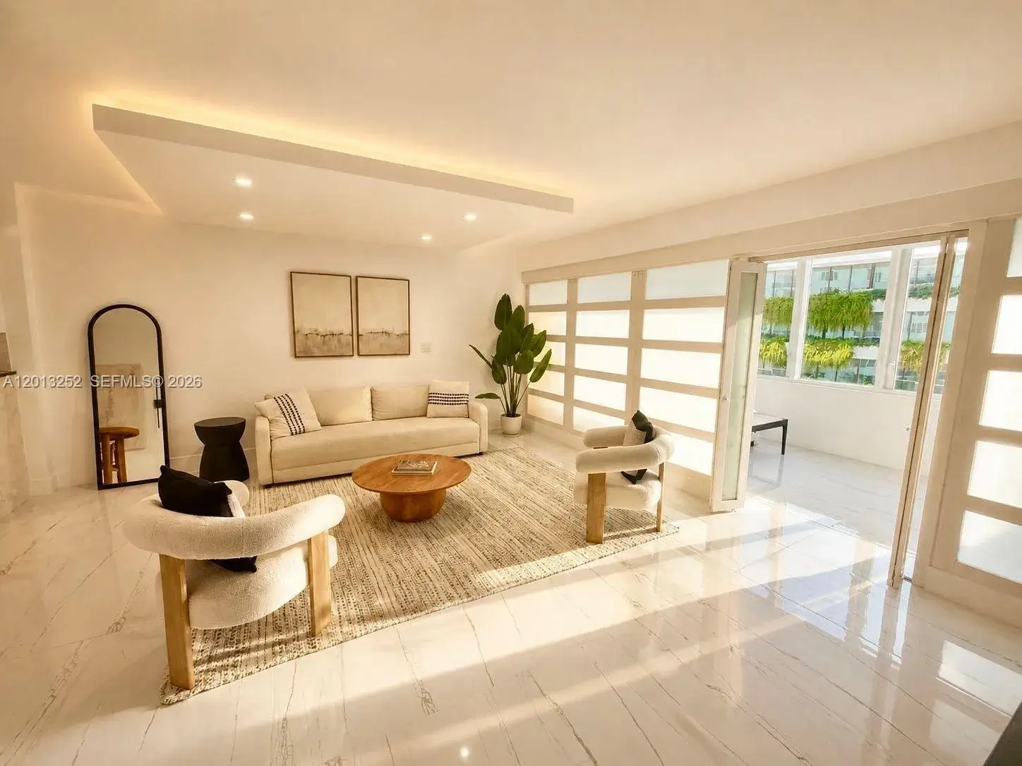 1 bedroom 1 bath Residential Lease for rent at 2301 Collins Ave # 628, Miami Beach FL 33139