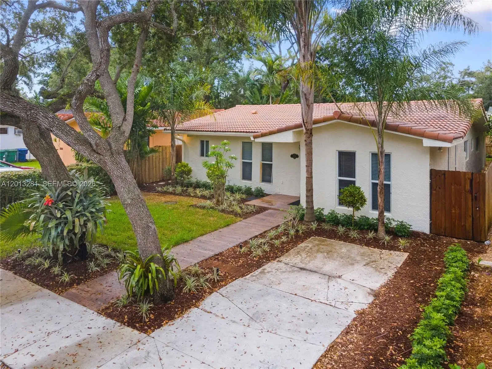 3 bedroom 2 bath Residential Lease for rent at 5770 SW 55 st, Miami FL 33155