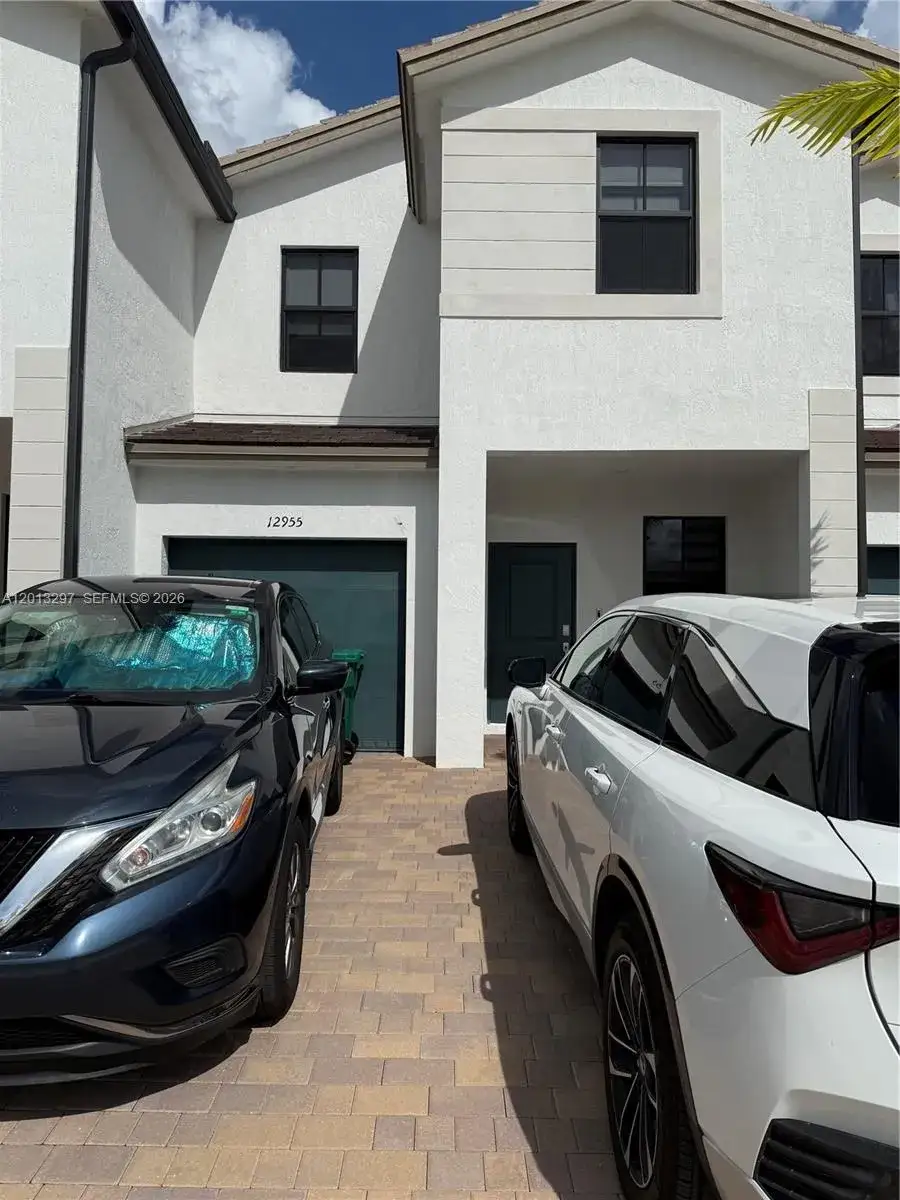 3 bedroom 2 bath Residential for sale at 12955 SW 231st Ter # 12955, Miami FL 33170