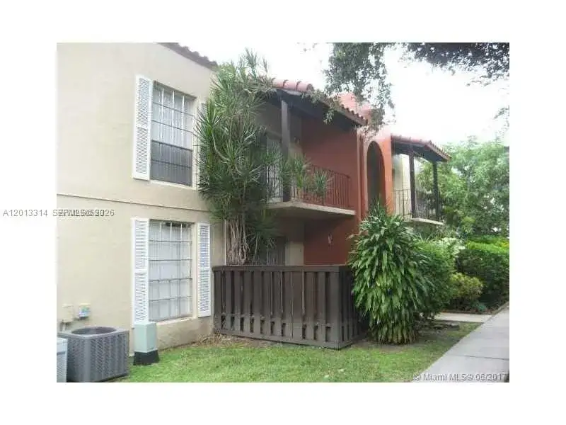 3 bedroom 2 bath Residential Lease for rent at 10794 N Kendall Dr # B23, Miami FL 33176