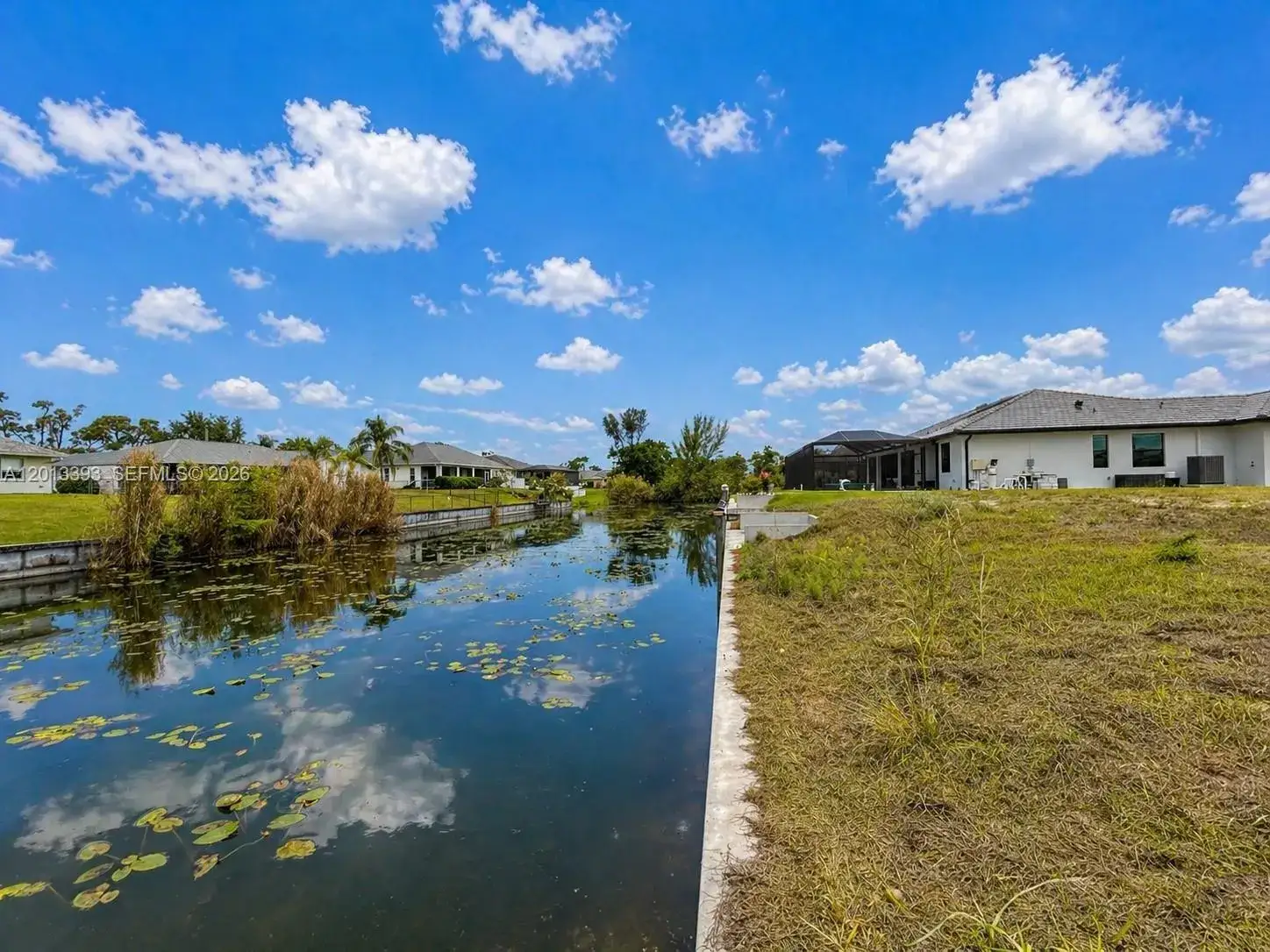 1014 SW 18th St, Cape Coral FL 33991