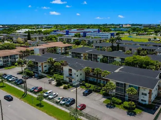 1 bedroom 1 bath Residential for sale at 17050 NE 14th Ave # 208, Miami FL 33162