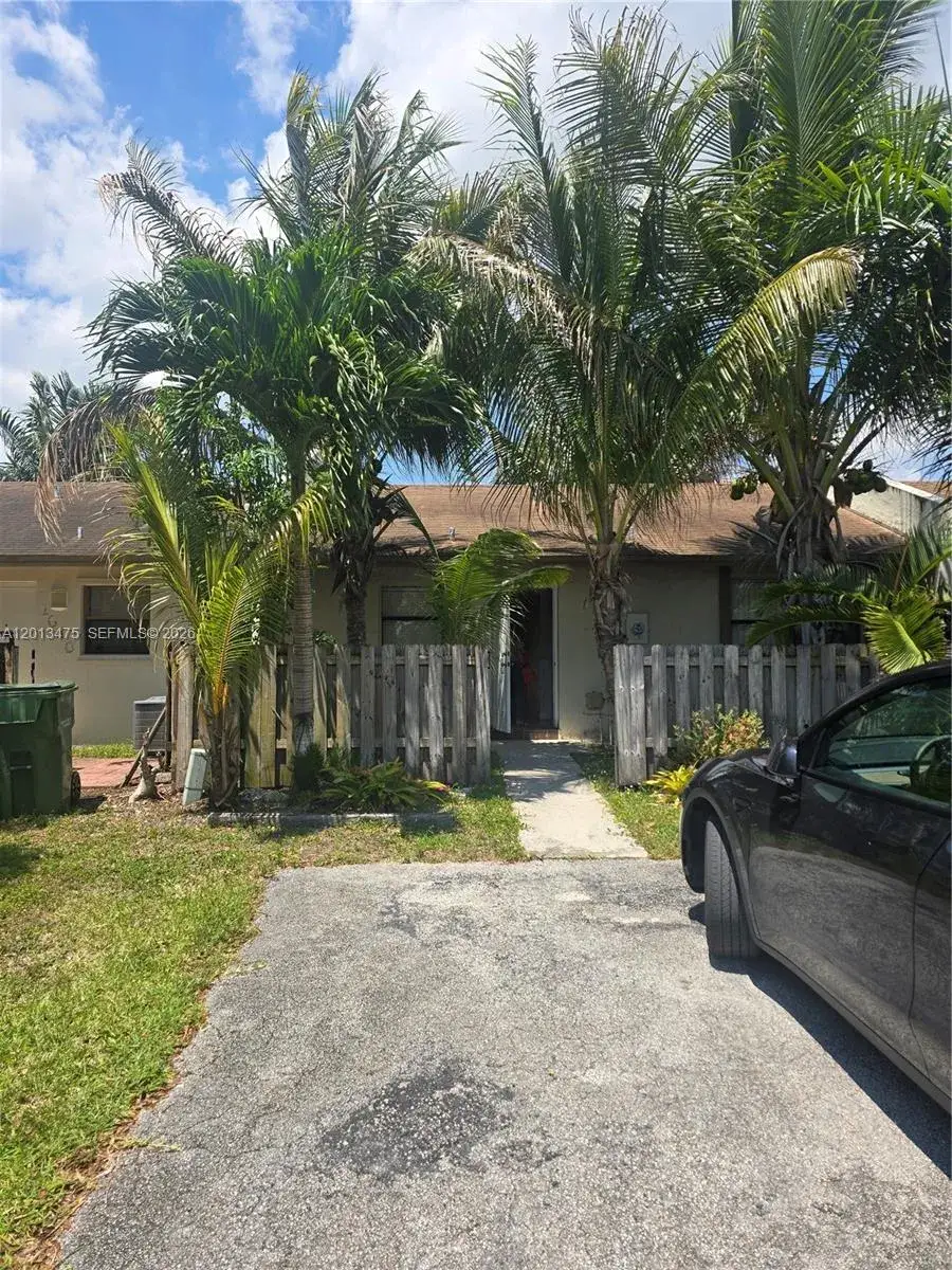 2 bedroom 2 bath Residential for sale at 1630 Sandpiper Blvd, Homestead FL 33035