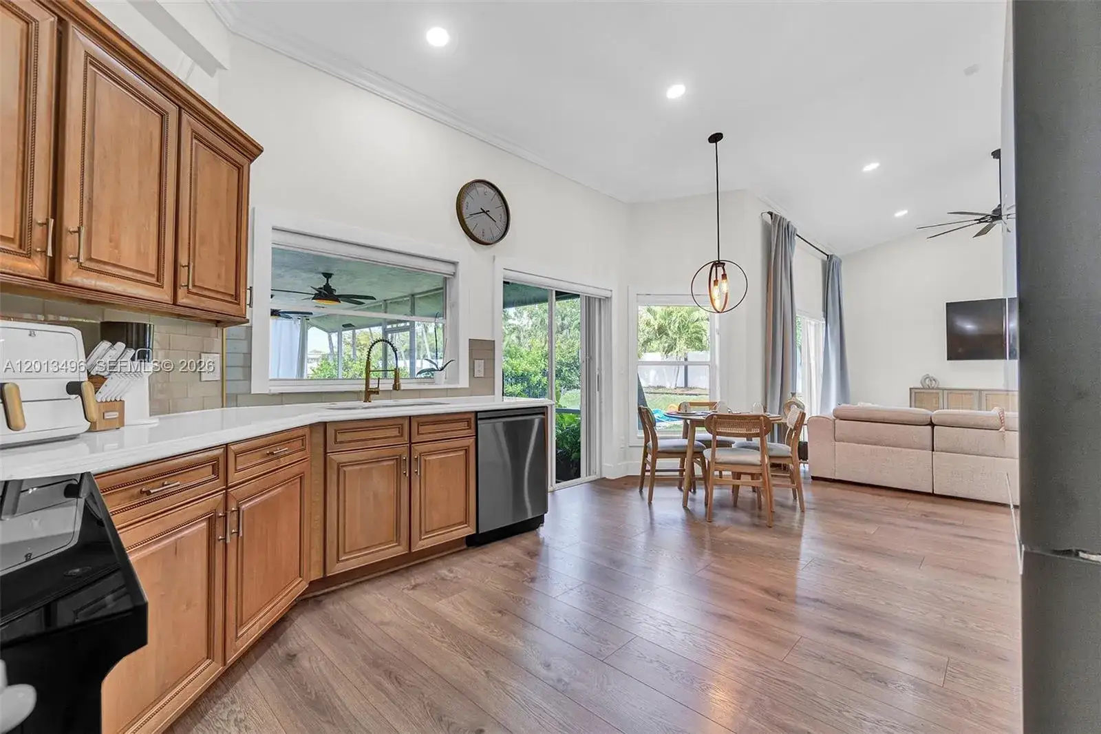 4 bedroom 3 bath Residential for sale at 4133 NW 81st Ter, Coral Springs FL 33065