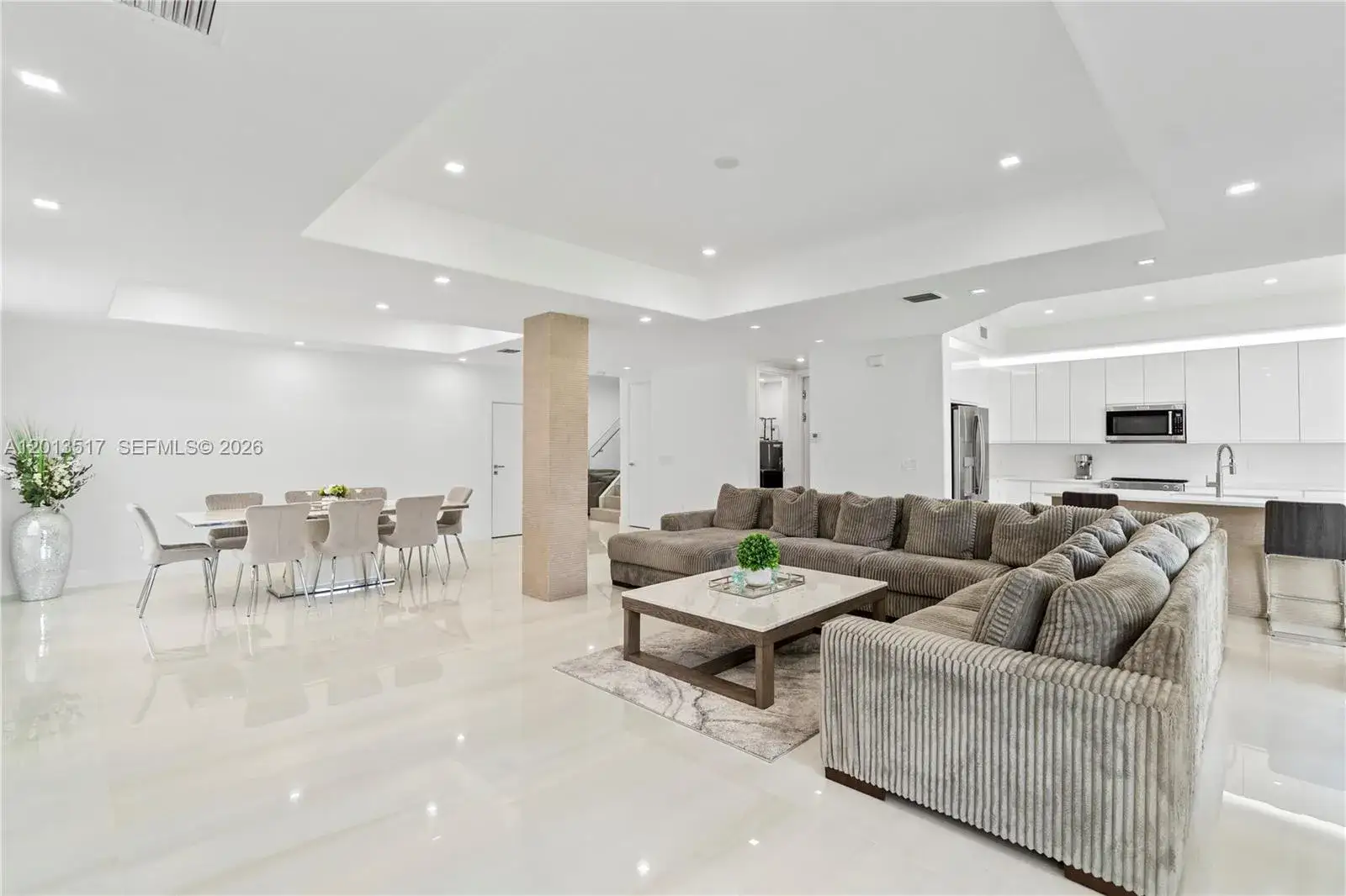 5 bedroom 4 bath Residential for sale at 3188 NE 211th Ter, Aventura FL 33180