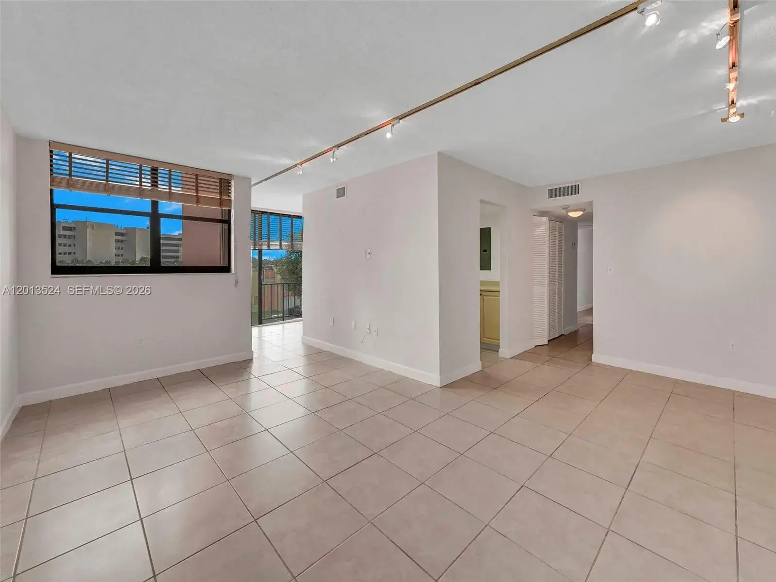 2 bedroom 2 bath Residential Lease for rent at 9420 W Flagler St # 312, Miami FL 33174