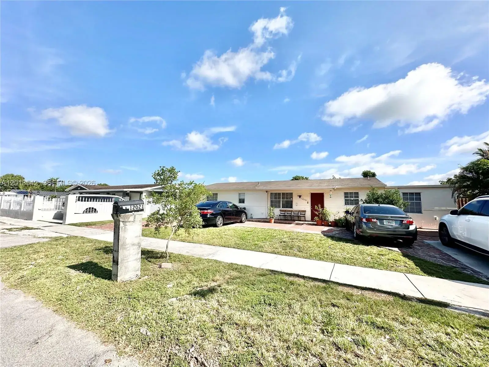 2 bedroom 1 bath Residential Lease for rent at 12021 SW 191st St # 2, Miami FL 33177