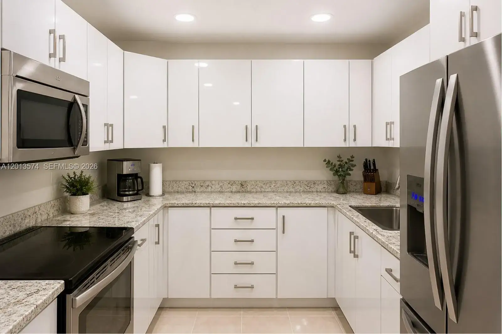 2 bedroom 1 bath Residential Lease for rent at 7745 SW 86th St # 118, Miami FL 33143