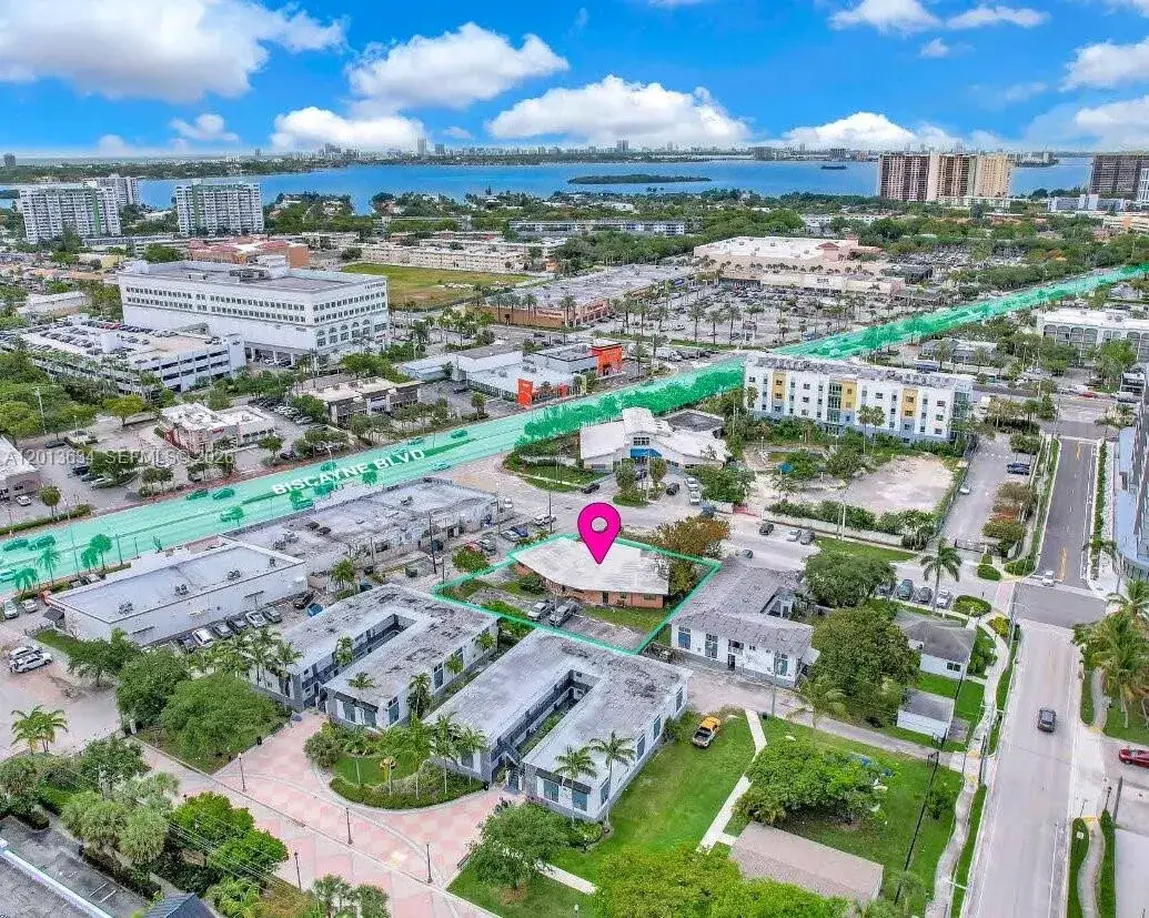 Commercial Sale for sale at 1747 NE 124th St, North Miami FL 33181