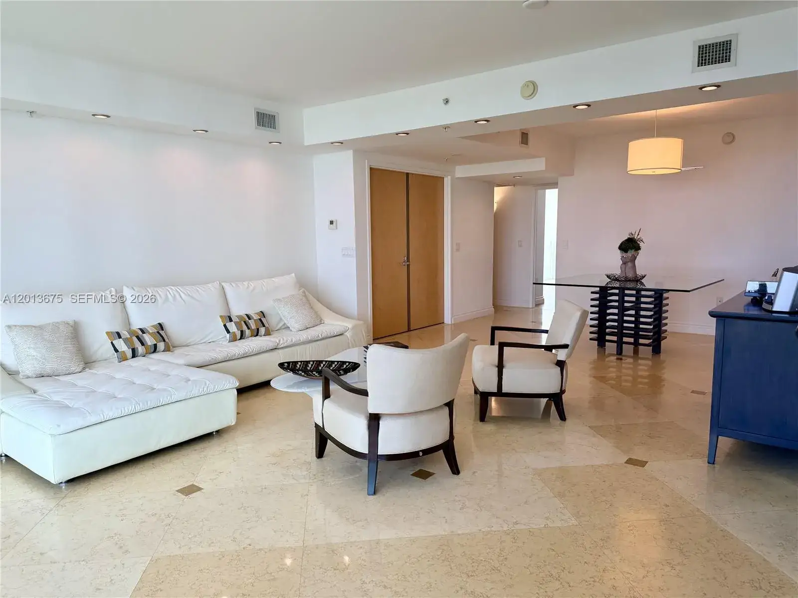 2 bedroom 2 bath Residential for sale at 19400 Turnberry Way # 731, Aventura FL 33180