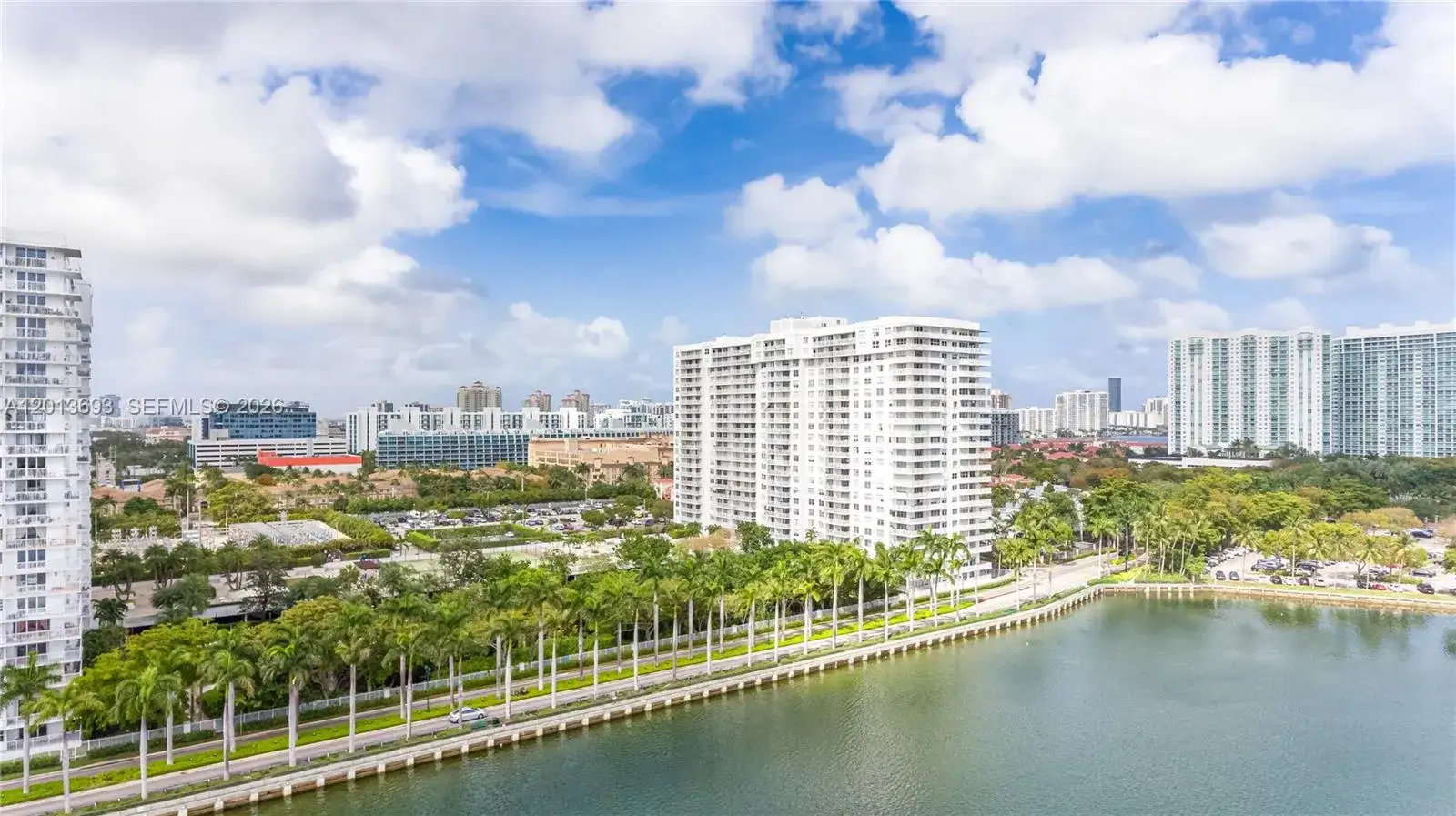 2 bedroom 2 bath Residential for sale at 2851 NE 183rd St # 1504E, Aventura FL 33160