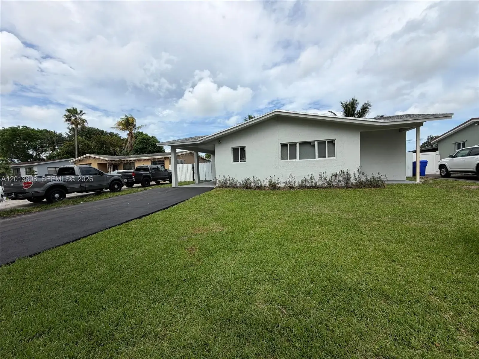 3 bedroom 2 bath Residential Lease for rent at 2241 N 62nd Ave, Hollywood FL 33024