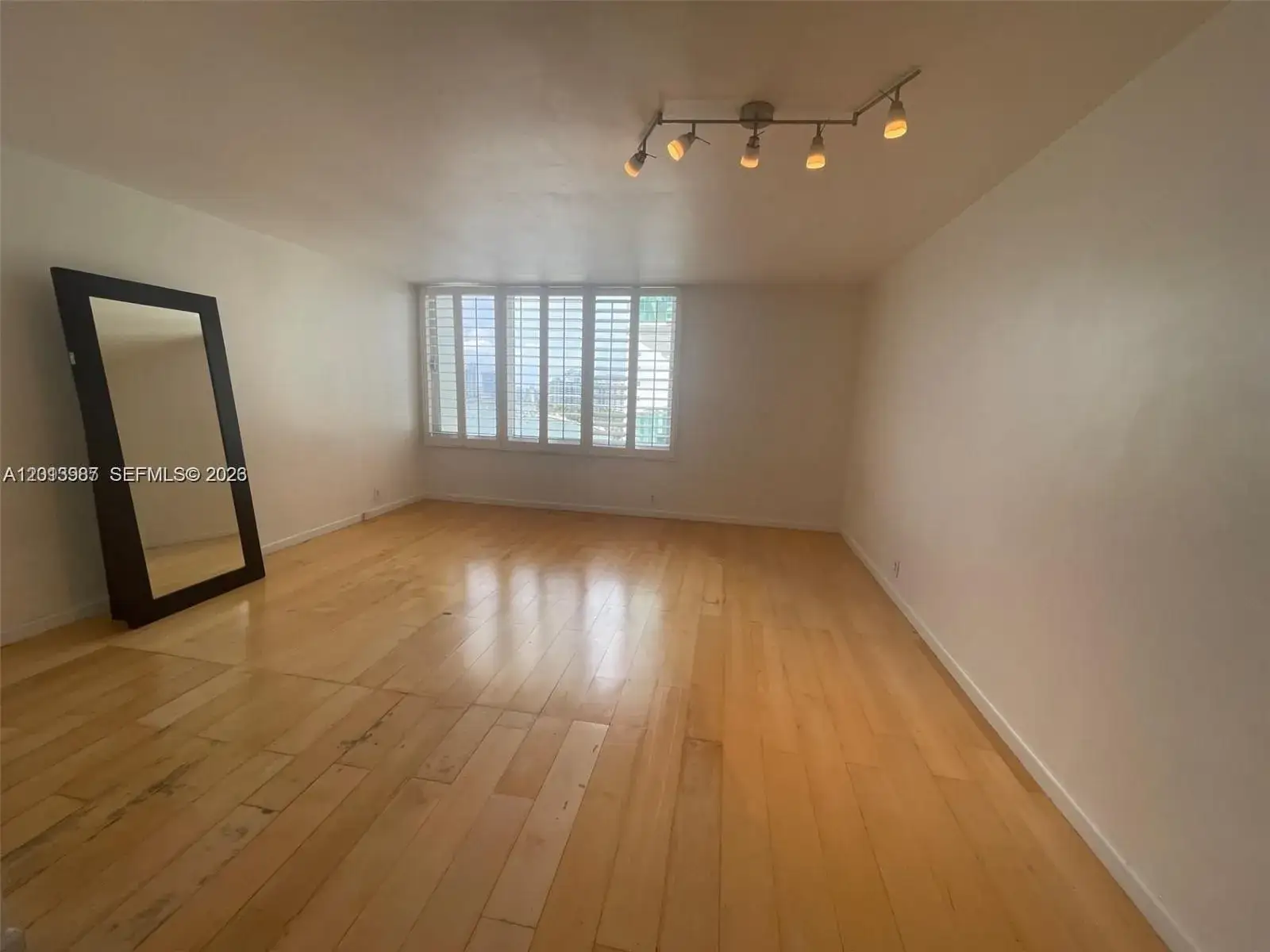 1 bath Residential for sale at 1000 West Ave # 1122, Miami Beach FL 33139