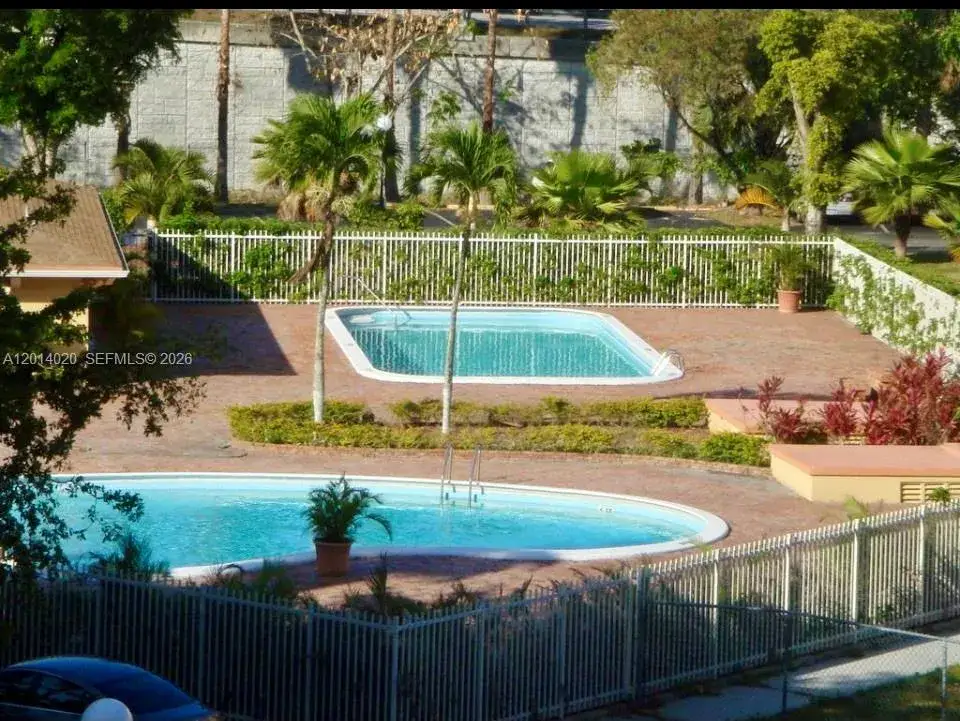 2 bedroom 2 bath Residential Lease for rent at 9125 SW 77th Ave # 501, Miami FL 33156
