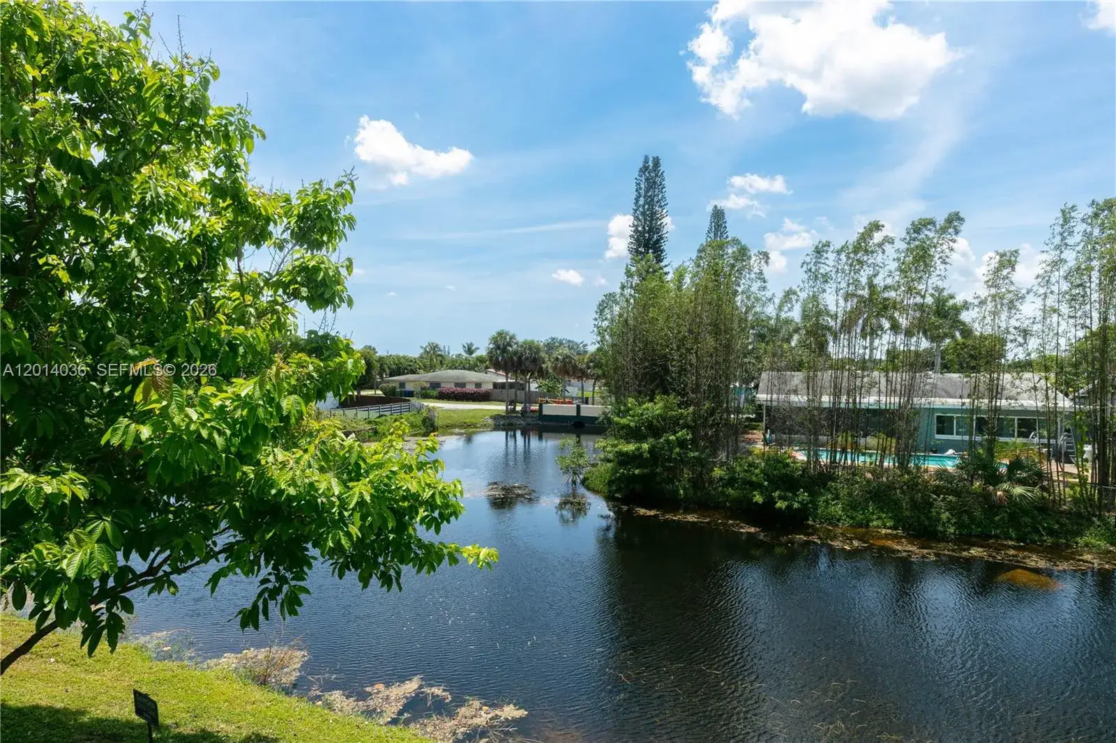 2 bedroom 2 bath Residential Lease for rent at 717 Gardens Dr # 201, Pompano Beach FL 33069