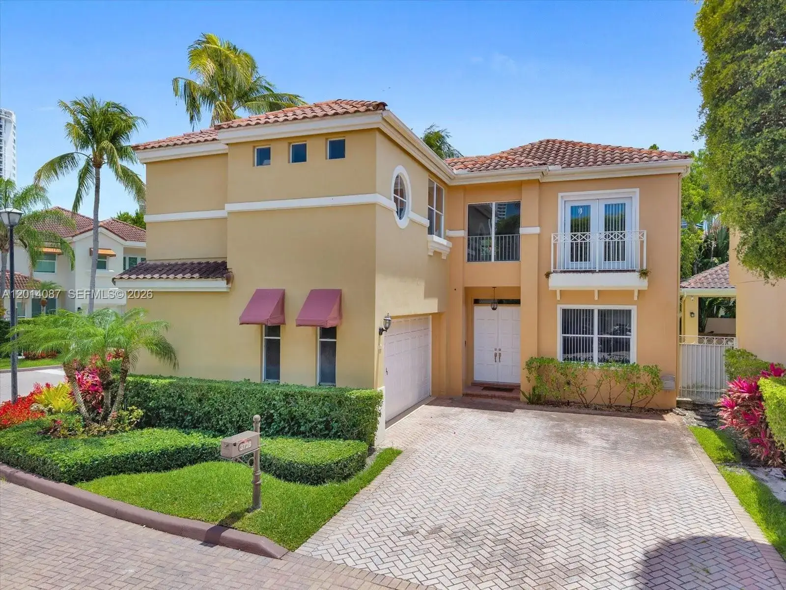3 bedroom 3 bath Residential for sale at 3728 NE 208th Ter, Aventura FL 33180