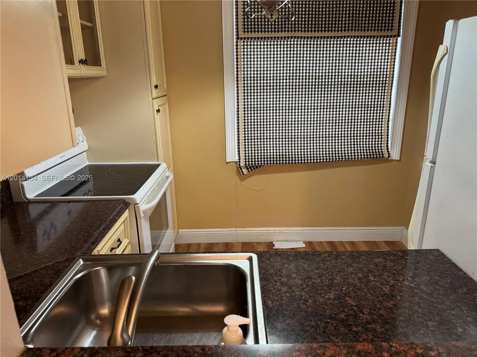 1 bedroom 1 bath Residential for sale at 3774 Inverrary Blvd # 106P, Lauderhill FL 33319