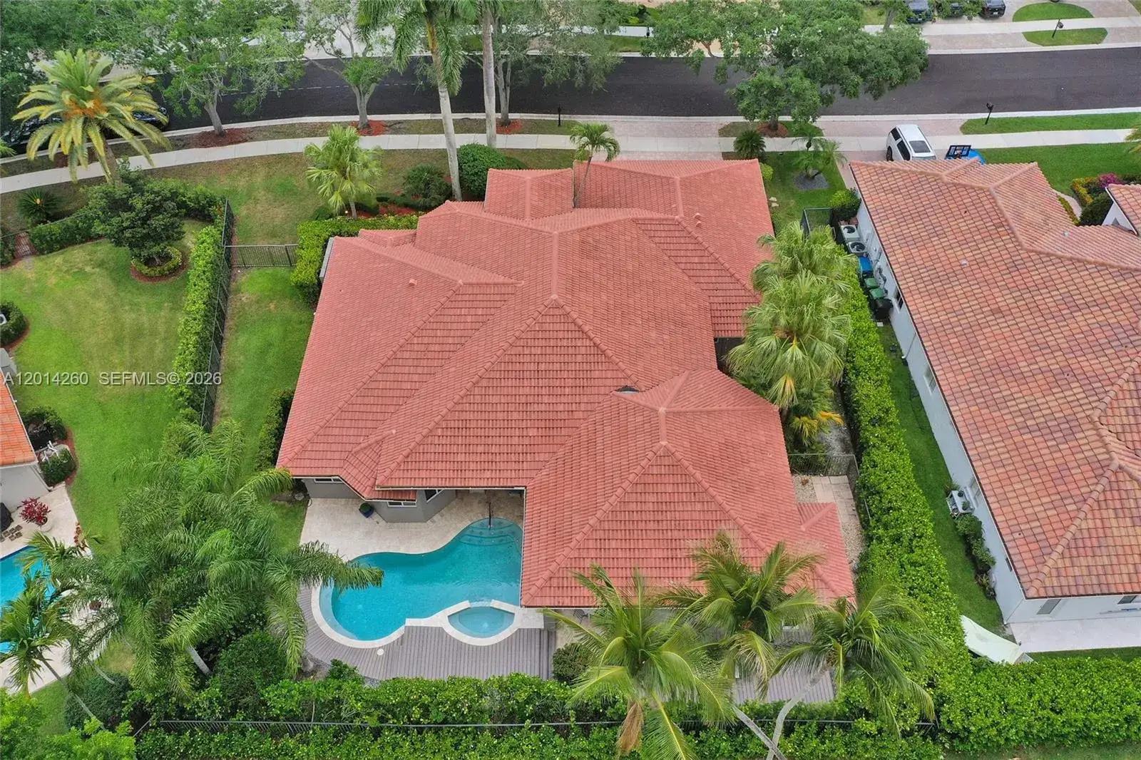 5 bedroom 3 bath Residential for sale at 1640 Island Way, Weston FL 33326