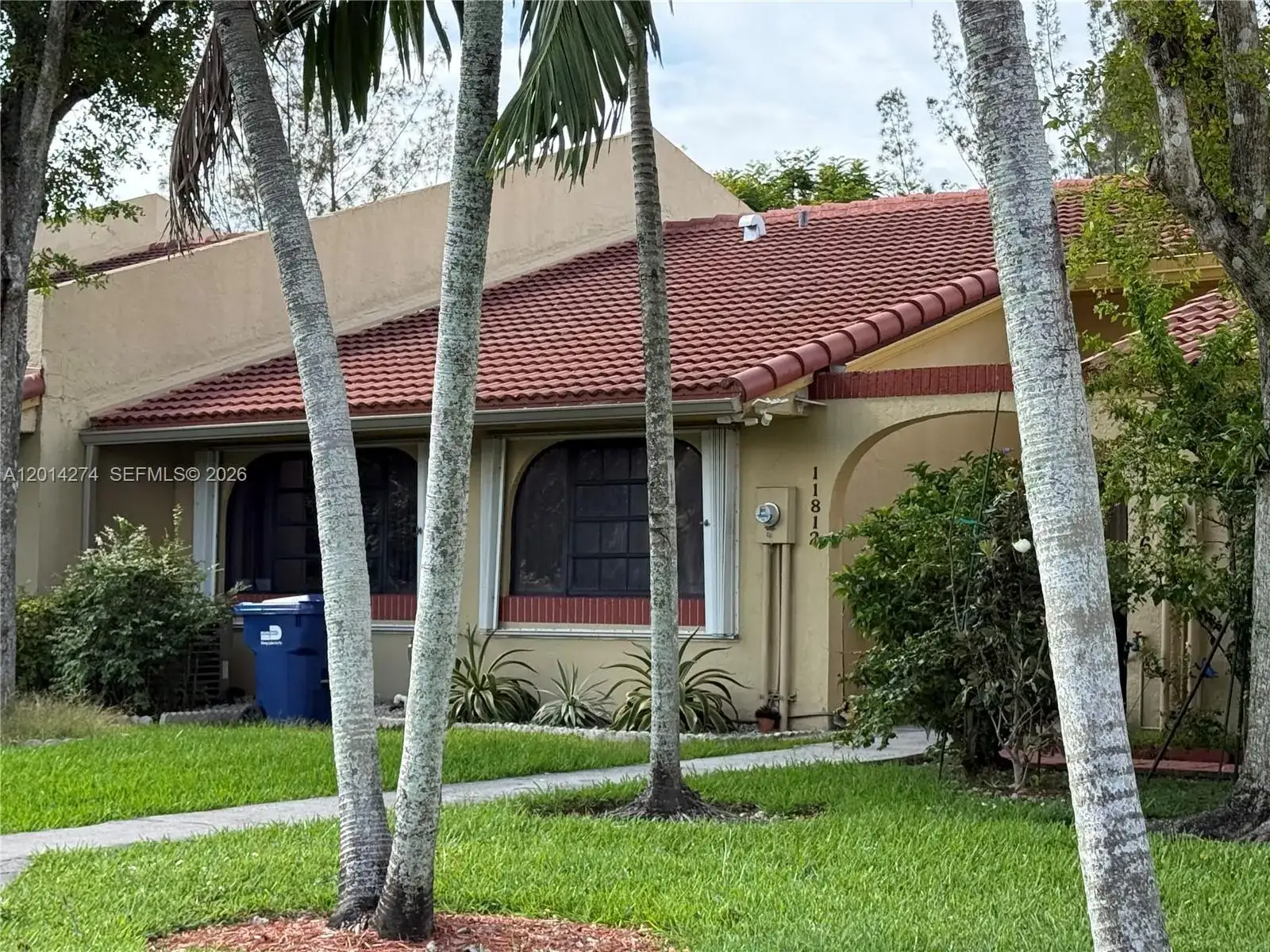 2 bedroom 2 bath Residential for sale at 11812 SW 103rd Ln, Miami FL 33186