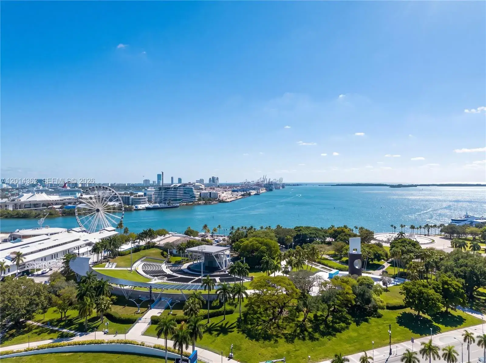 1 bedroom 1 bath Residential for sale at 253 NE 2nd St # 424, Miami FL 33132