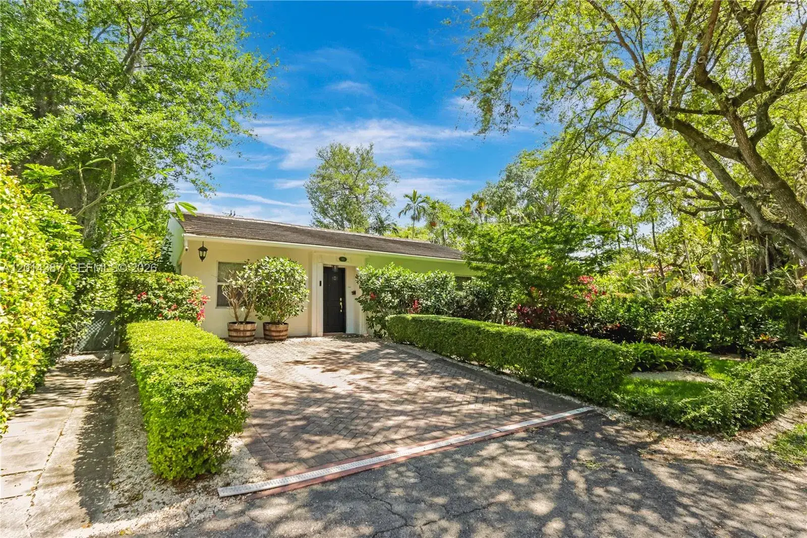 3 bedroom 2 bath Residential for sale at 815 Monterey St., Coral Gables FL 33134