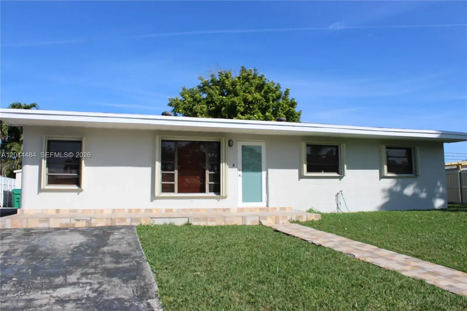 4 bedroom 2 bath Residential Lease for rent at 11531 SW 187th St # 0, Miami FL 33157