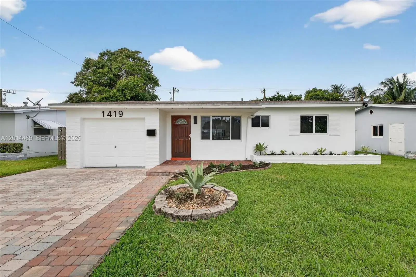 2 bedroom 2 bath Residential for sale at 1419 Harding St, Hollywood FL 33020