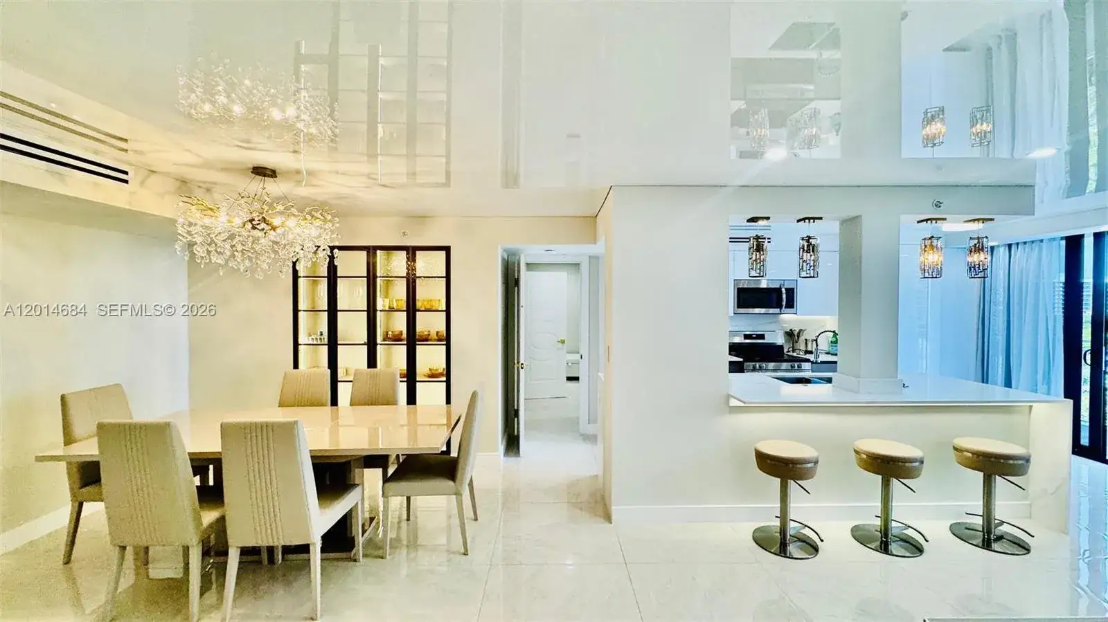 2 bedroom 2 bath Residential for sale at 210 174th St # 811, Sunny Isles Beach FL 33160
