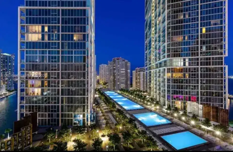 1 bedroom 1 bath Residential Lease for rent at 495 Brickell Ave # 4809, Miami FL 33131