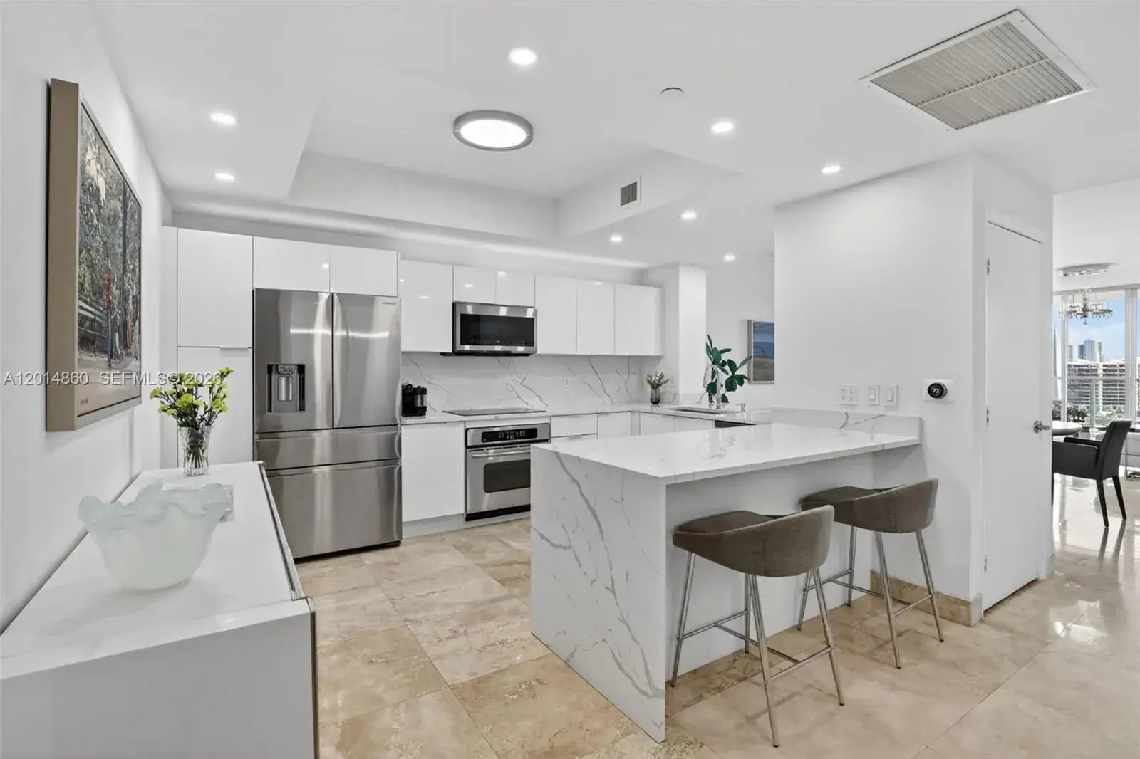 3 bedroom 3 bath Residential for sale at 3330 NE 190th St # 1817, Aventura FL 33180