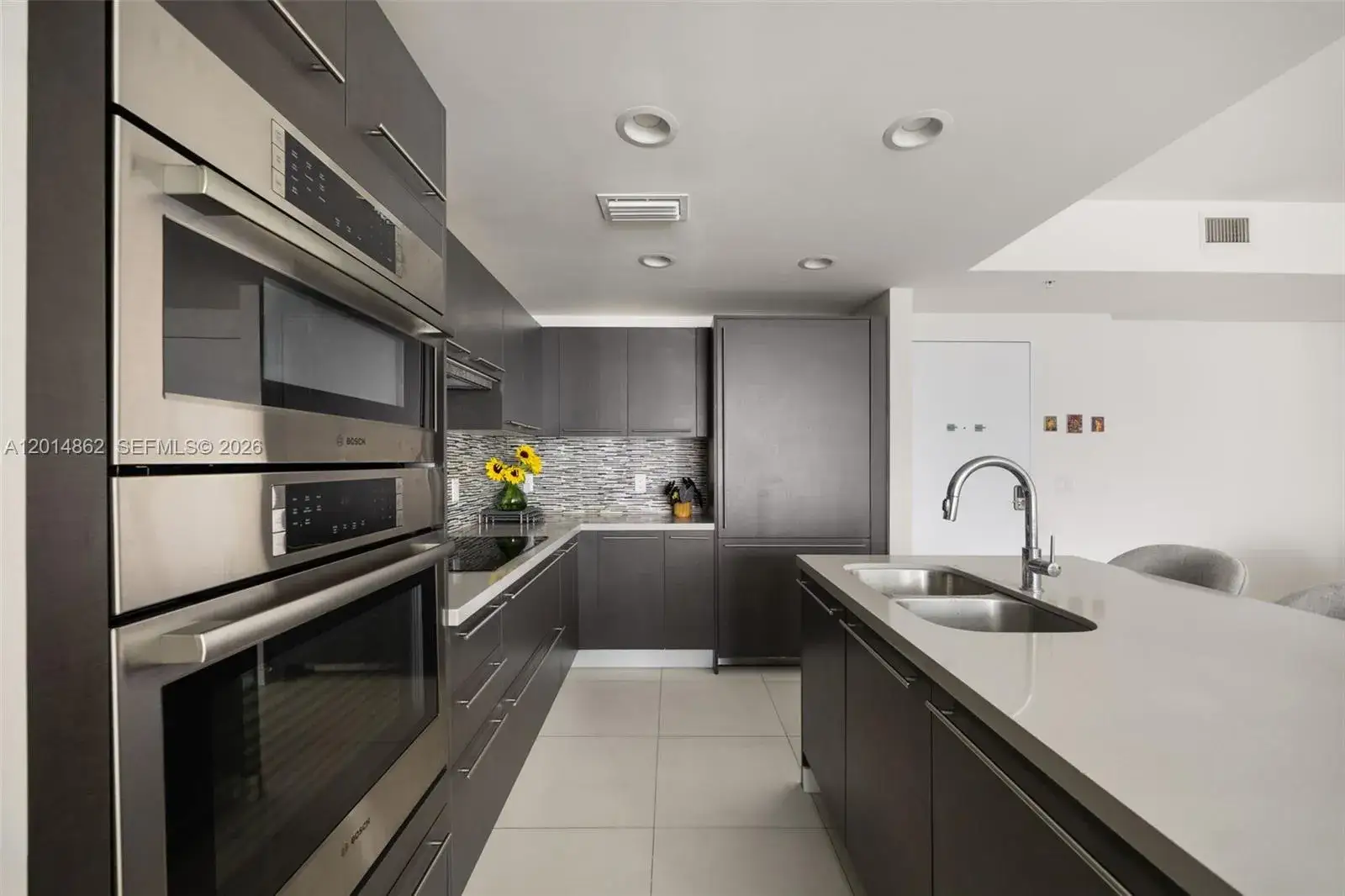 2 bedroom 2 bath Residential for sale at 7825 NW 107th Ave # 419, Doral FL 33178