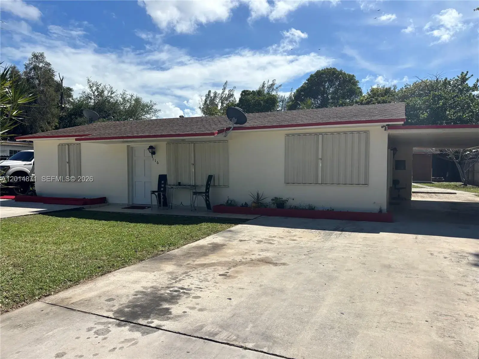 4 bedroom 3 bath Residential for sale at 116 Allen Rd, West Park FL 33023