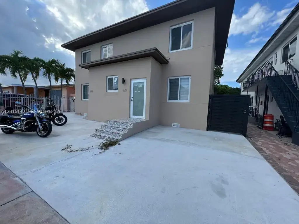 1 bedroom 1 bath Residential Lease for rent at 943 79th Ter # 202, Miami Beach FL 33141
