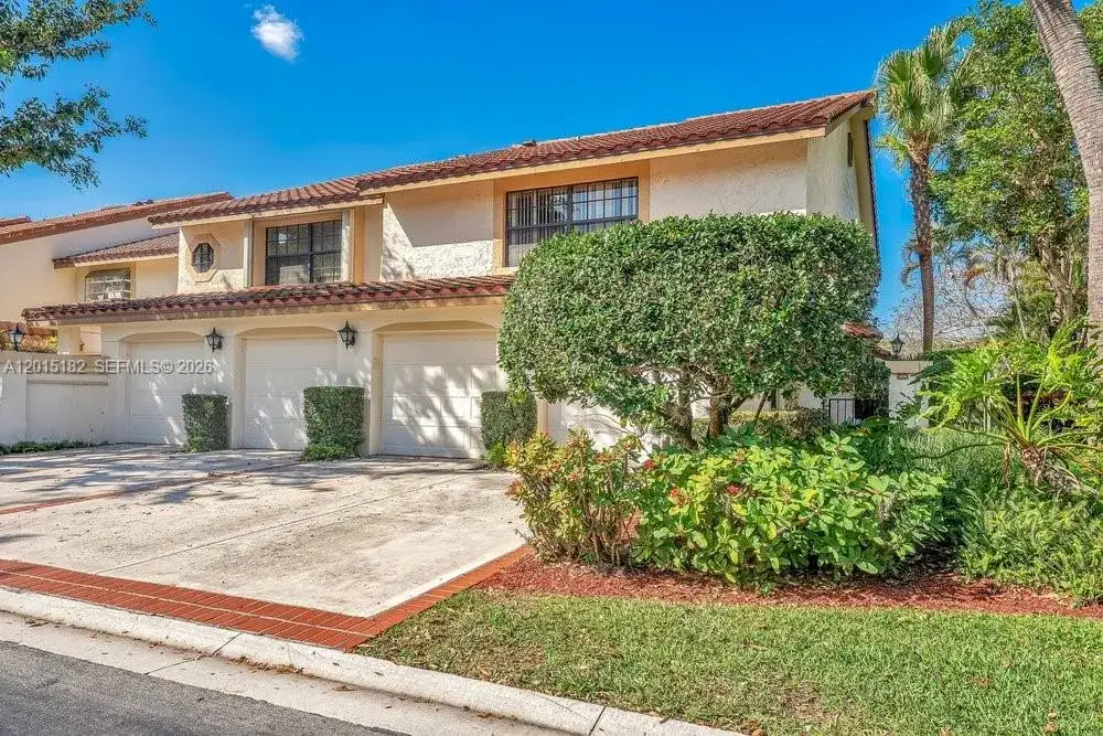3 bedroom 2 bath Residential for sale at 7838 La Mirada Dr, Boca Raton FL 33433
