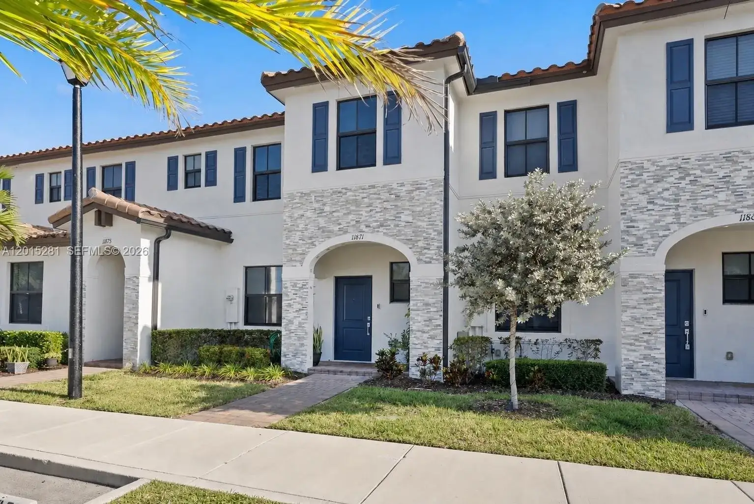 3 bedroom 2 bath Residential for sale at 11871 SW 247th Ter, Homestead FL 33032