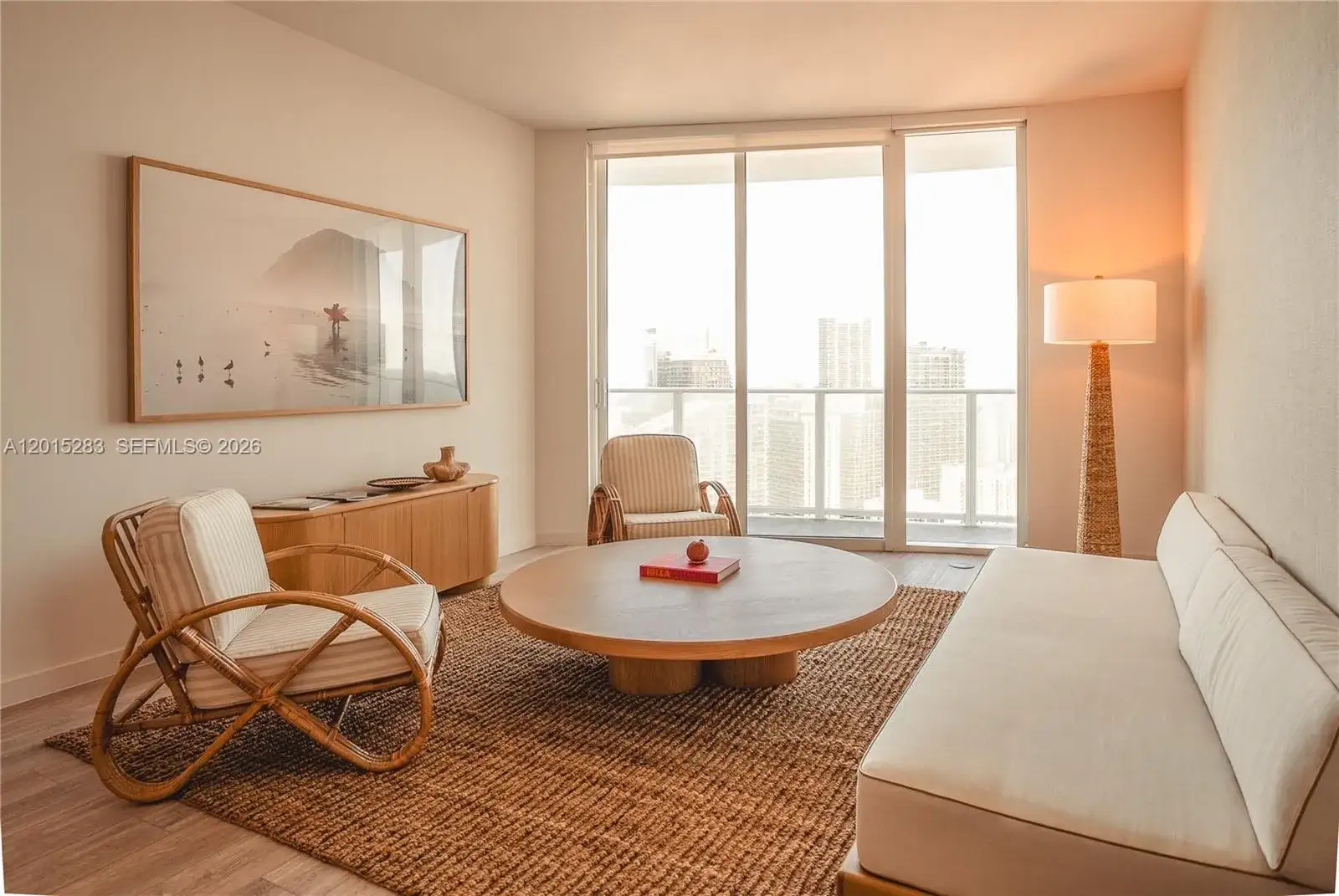 3 bedroom 2 bath Residential Lease for rent at 275 SW 6th St # 5308, Miami FL 33130