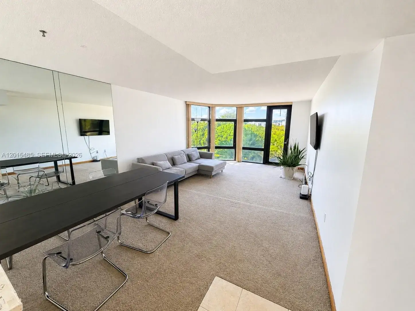 2 bedroom 2 bath Residential for sale at 3375 N Country Club Dr # 407, Aventura FL 33180