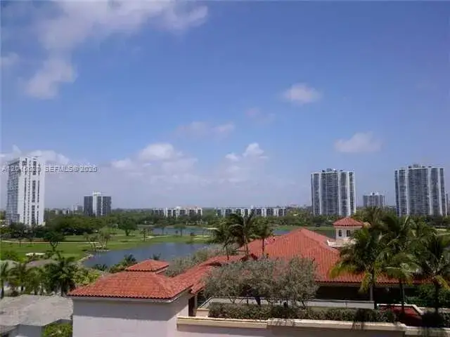 3 bedroom 3 bath Residential for sale at 19900 E Country Club Dr # 804, Aventura FL 33180