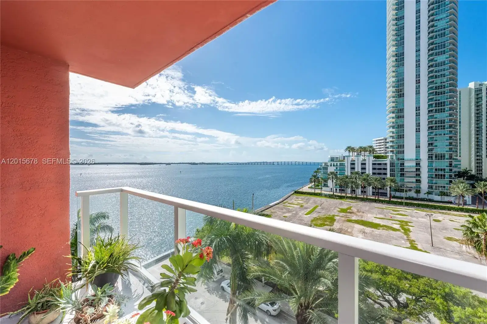 2 bedroom 2 bath Residential Lease for rent at 1155 Brickell Bay Dr # 609, Miami FL 33131