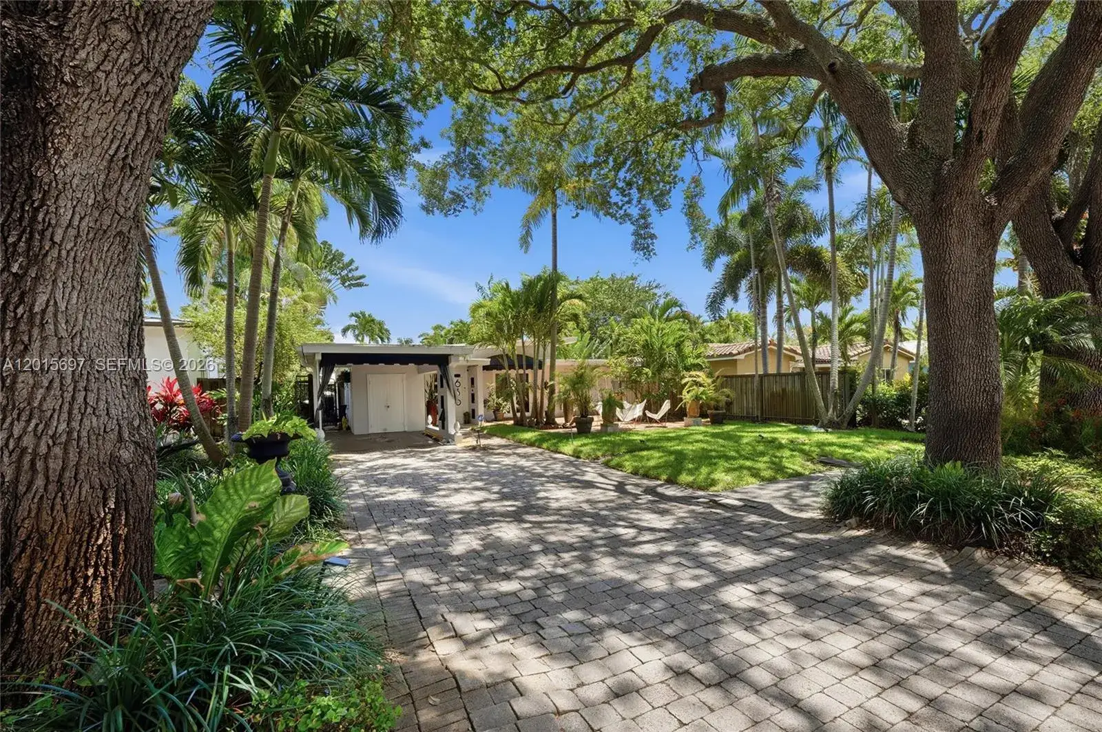2 bedroom 2 bath Residential for sale at 636 NE 17th Ter, Fort Lauderdale FL 33304