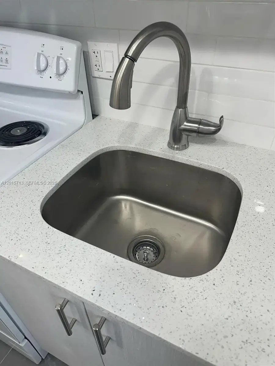 1 bedroom 1 bath Residential Lease for rent at 1535 NW 1st Pl # 10, Miami FL 33136